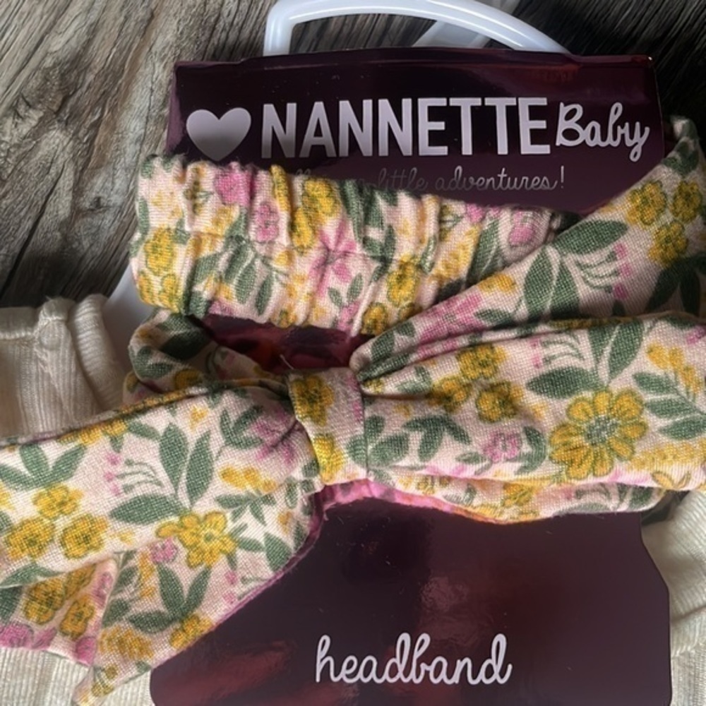 NWT Nannette baby outfit floral with headband - Picture 2 of 9